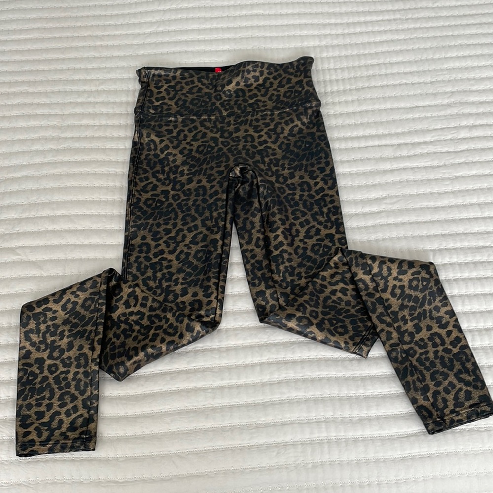 EUC Spanx faux leather leggings